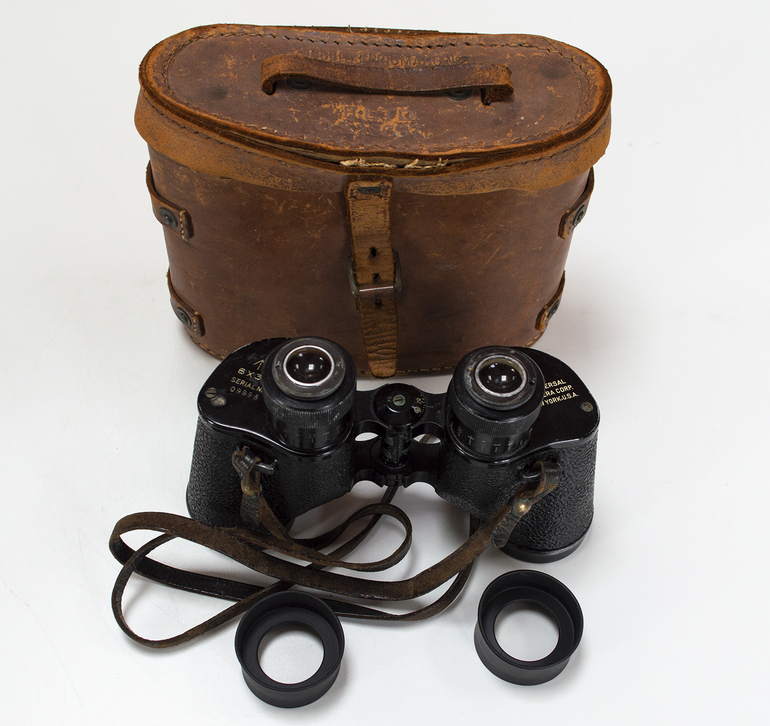 Vintage U.S. Navy and Army Universal Camera Corp. 6x30 Binoculars with leather case - Image 6