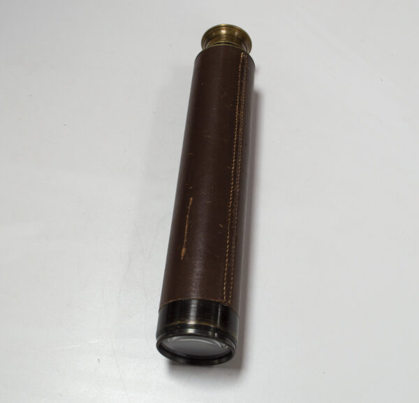 Britex Universal 4-draw x25 to x40 brass marine telescope with original twin cap leather case - Image 3
