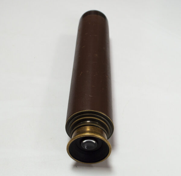 Britex Universal 4-draw x25 to x40 brass marine telescope with original twin cap leather case - Image 2