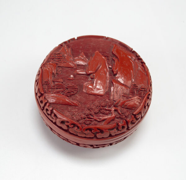 Vintage hand carved cinnabar lacquer circular box. 95mm diameter, 50mm high - Image 4