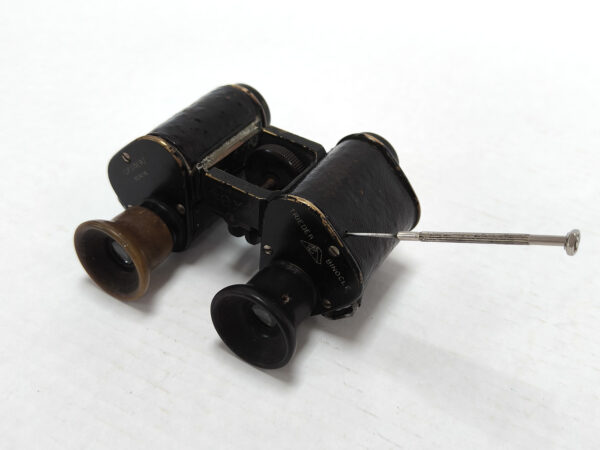 German C.P. Goerz Berlin Trieder Binocle 6x military binoculars. Cased. Circa 1890 - Image 6