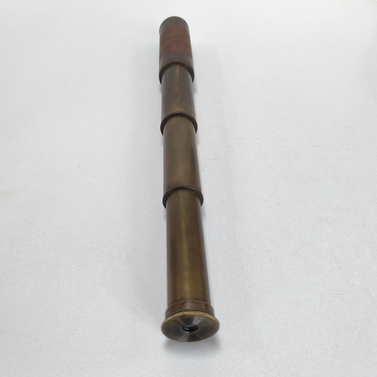 WW2 Britannic BC & Co. 3-draw 15x brass leather bound telescope - Image 5