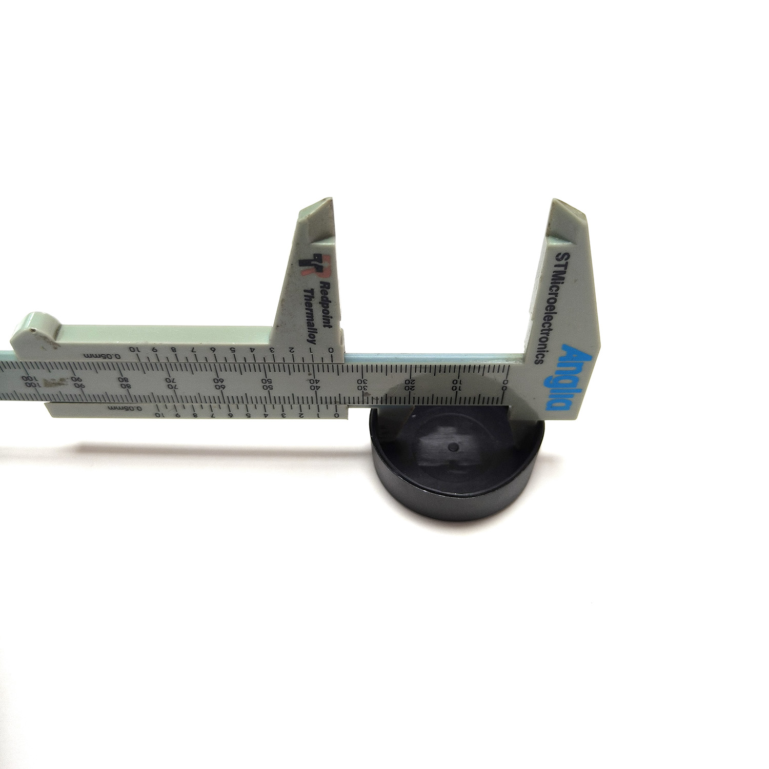 36mm x 11mm lens cap