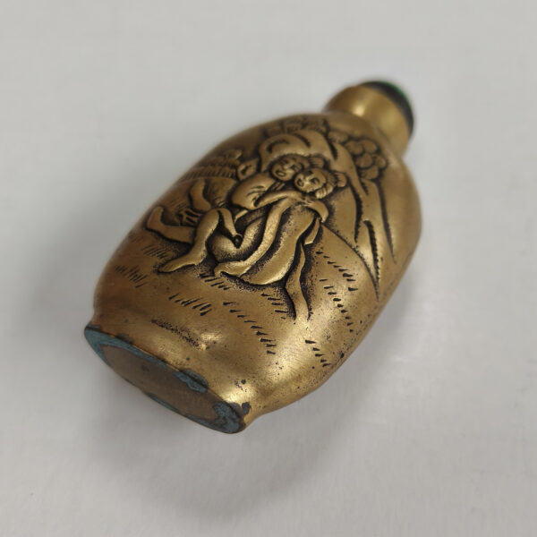 Rare vintage brass snuff bottle. 76mm high - Image 4