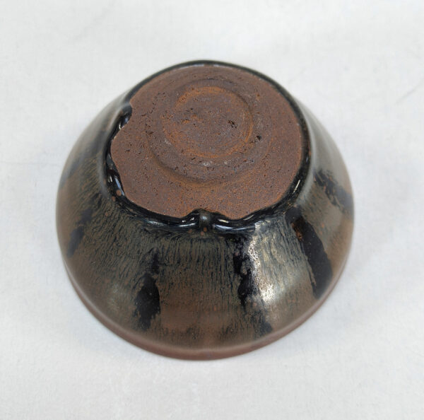 Vintage handcrafted glazed tea bowl. 120mm/4.7" in diameter - Image 4