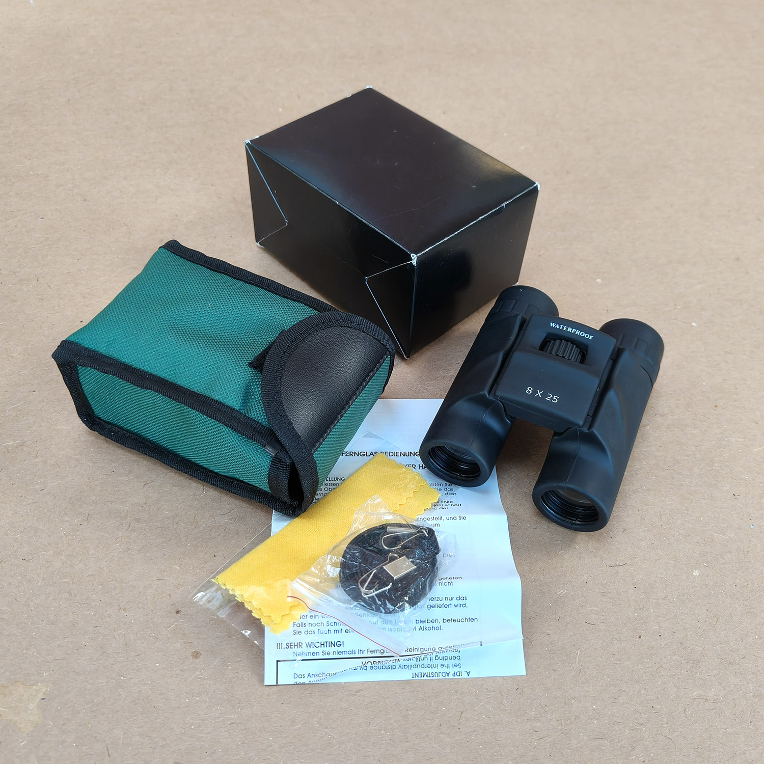 Compact 8x25 Waterproof and Fogproof Bridwatching Binoculars