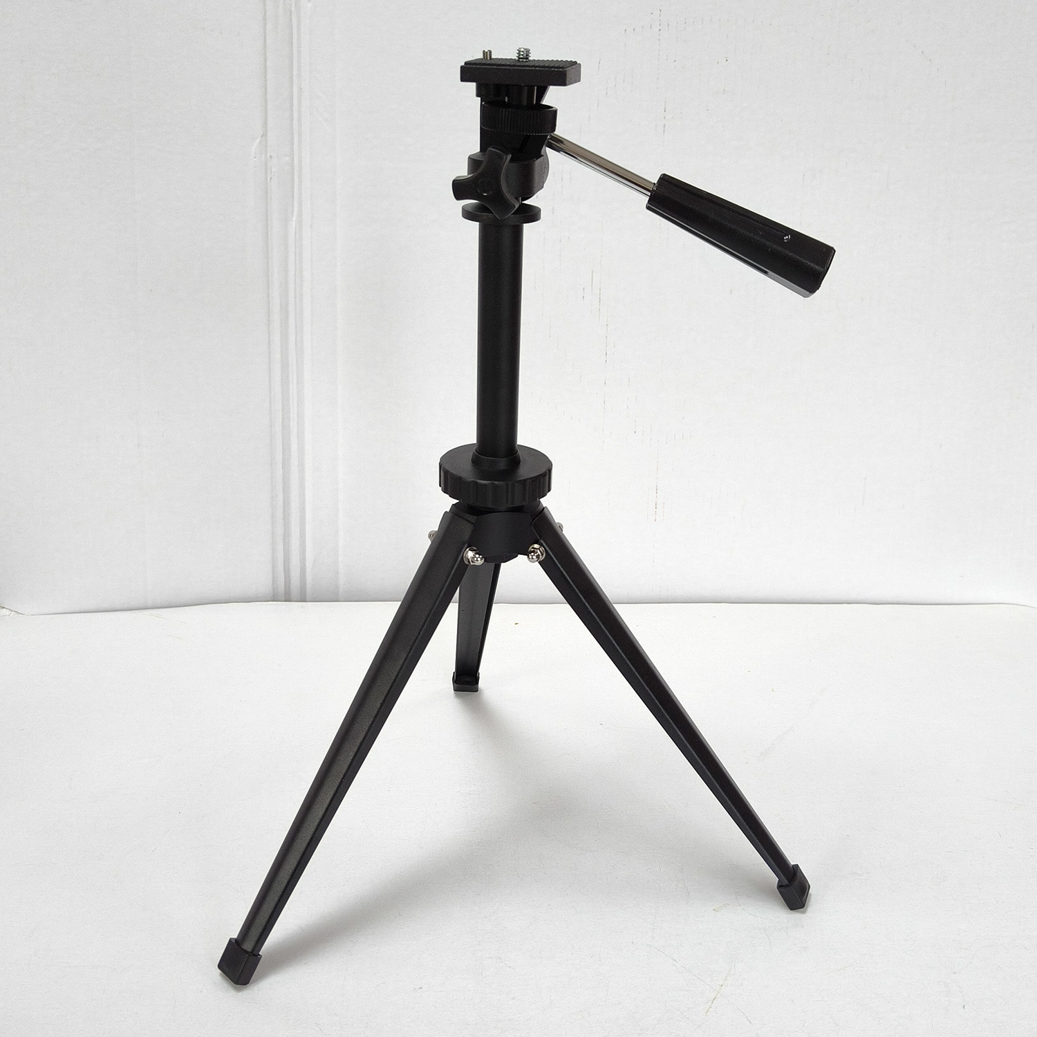 Height Adjustable Steel Table-Top Tripod